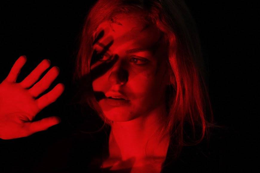 Ám Ảnh Bóng Đêm 2 Ám Ảnh Bóng Đêm 2