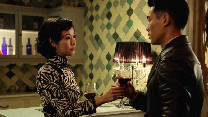 Bóng Ma Nhà Hát Bóng Ma Nhà Hát