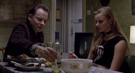 Chim Én Mèo Hoa Hồng Và Cái Chết Chim Én Mèo Hoa Hồng Và Cái Chết