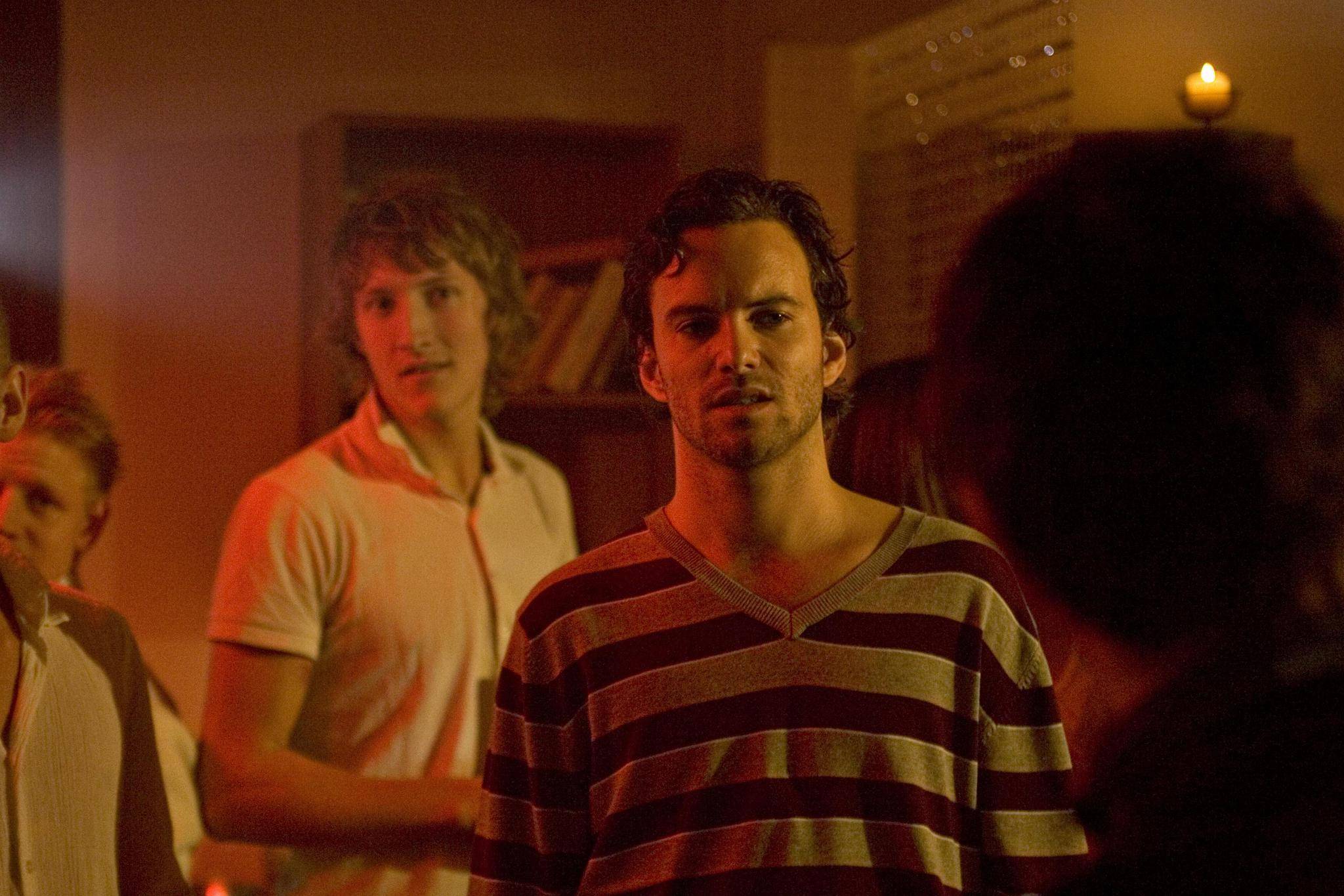 Căn Phòng Quỷ Ám Căn Phòng Quỷ Ám