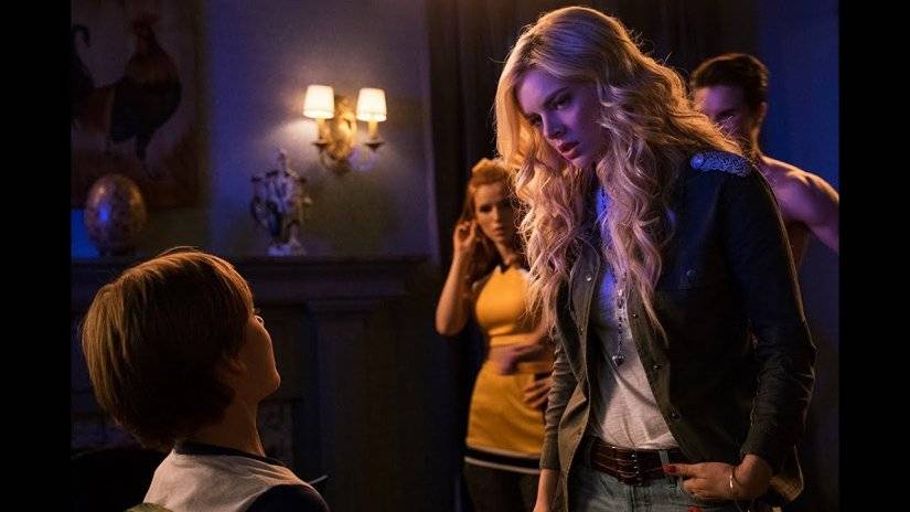 Cô Giữ Trẻ Sát Nhân Cô Giữ Trẻ Sát Nhân