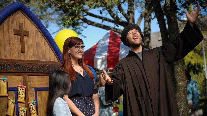 Đóng Giả Mục Sư (Phần 2) Đóng Giả Mục Sư (Phần 2)