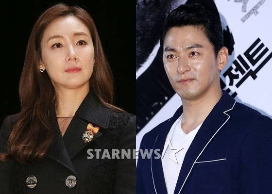 Gái Già Kéo Vali Gái Già Kéo Vali