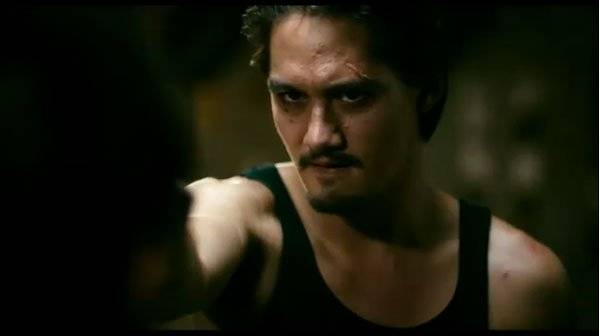 4 câu Chuyện Điên Rồ 4 câu Chuyện Điên Rồ