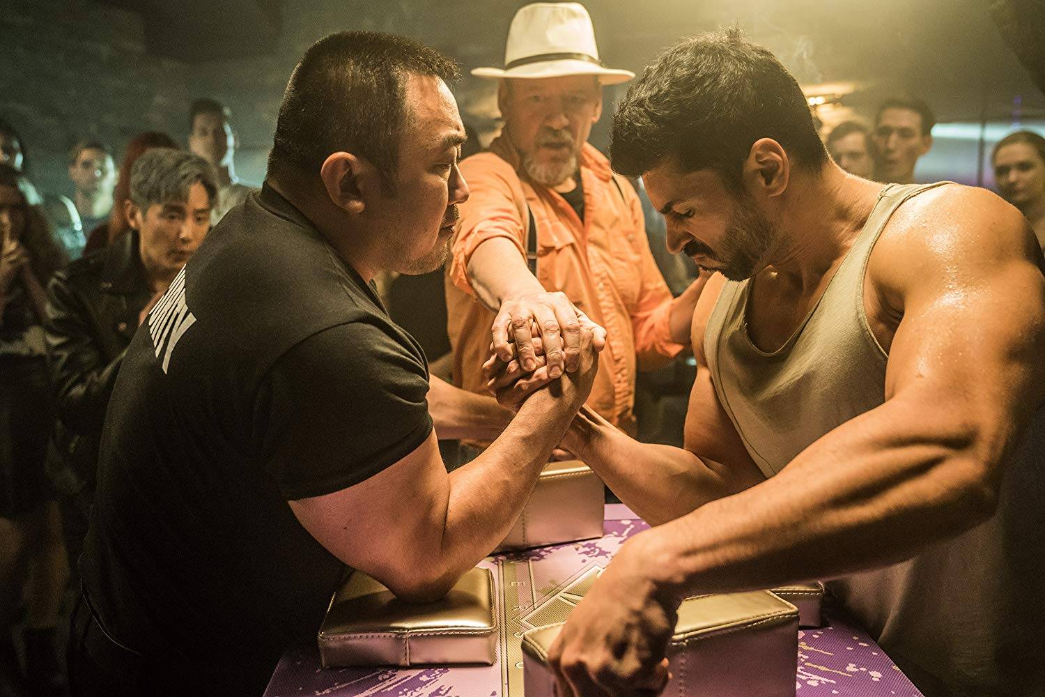 Chuyện Chàng Cơ Bắp Chuyện Chàng Cơ Bắp