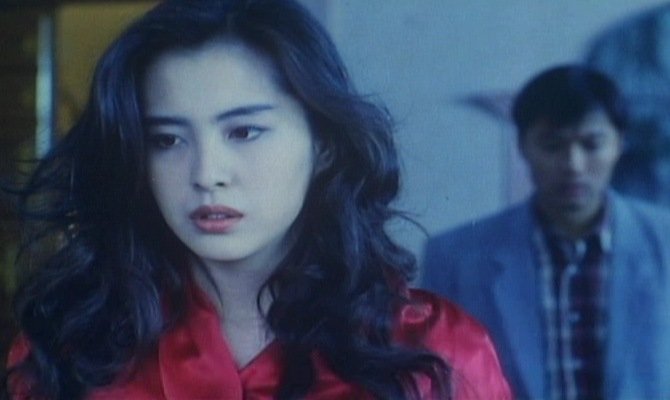 Máu Nhuộm Hồng Hoa Đình Máu Nhuộm Hồng Hoa Đình